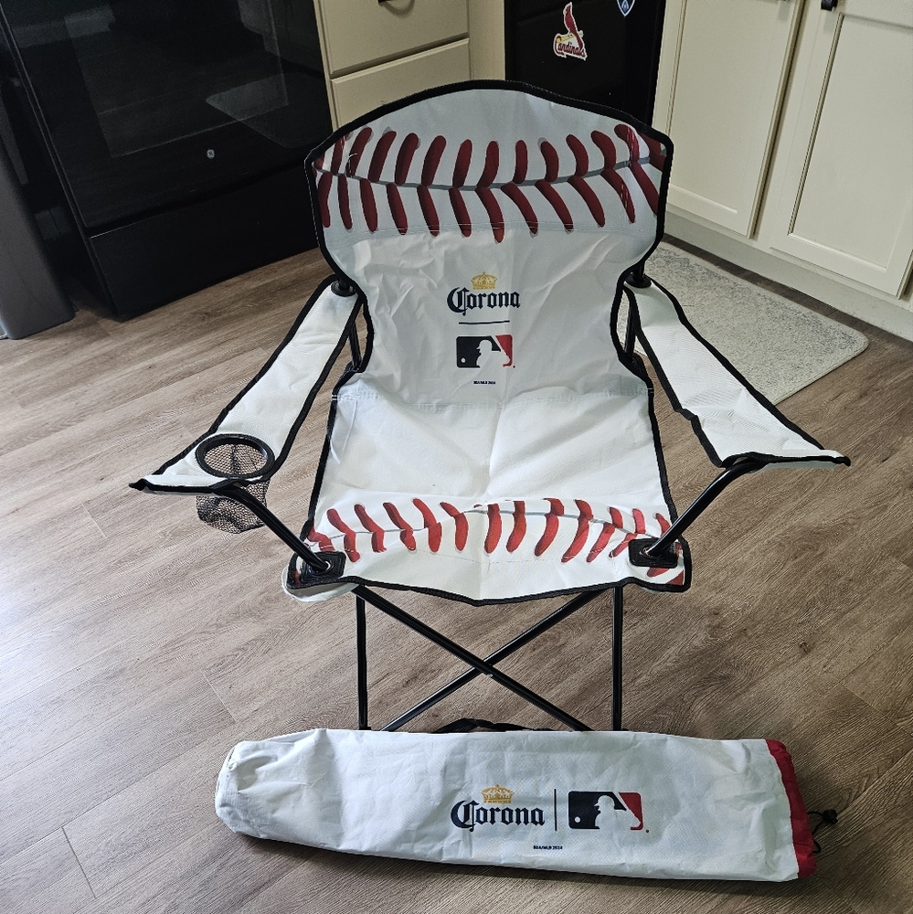 Corona MLB Folding Chair - White and Red